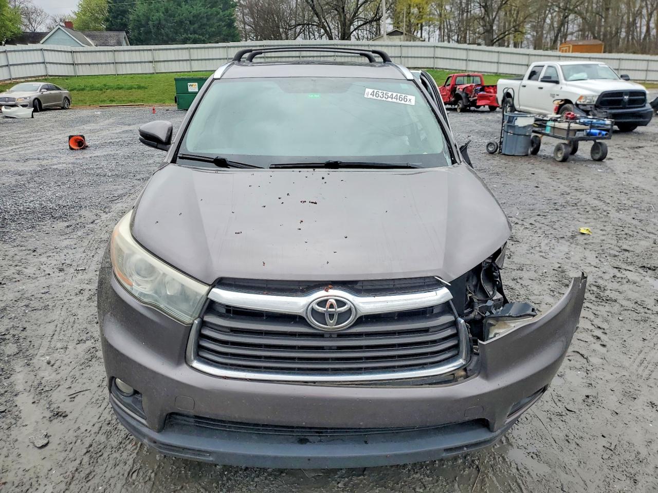 2016 TOYOTA HIGHLANDER XLE photo 5