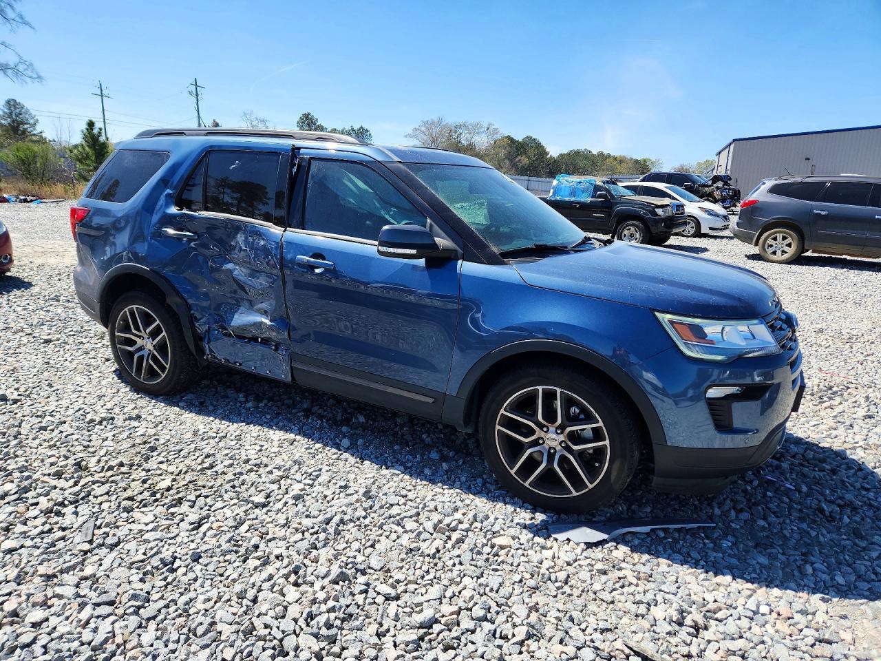 2018 FORD EXPLORER XLT photo 10