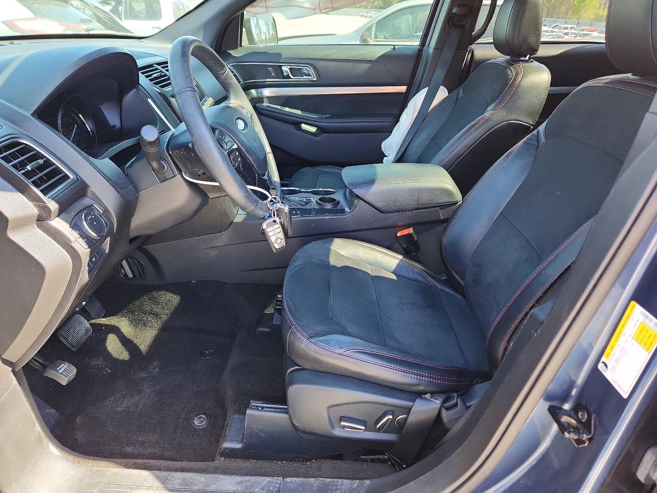 2018 FORD EXPLORER XLT photo 19