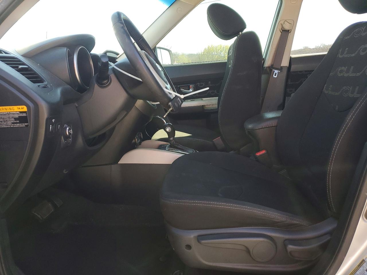 2012 KIA SOUL + photo 13