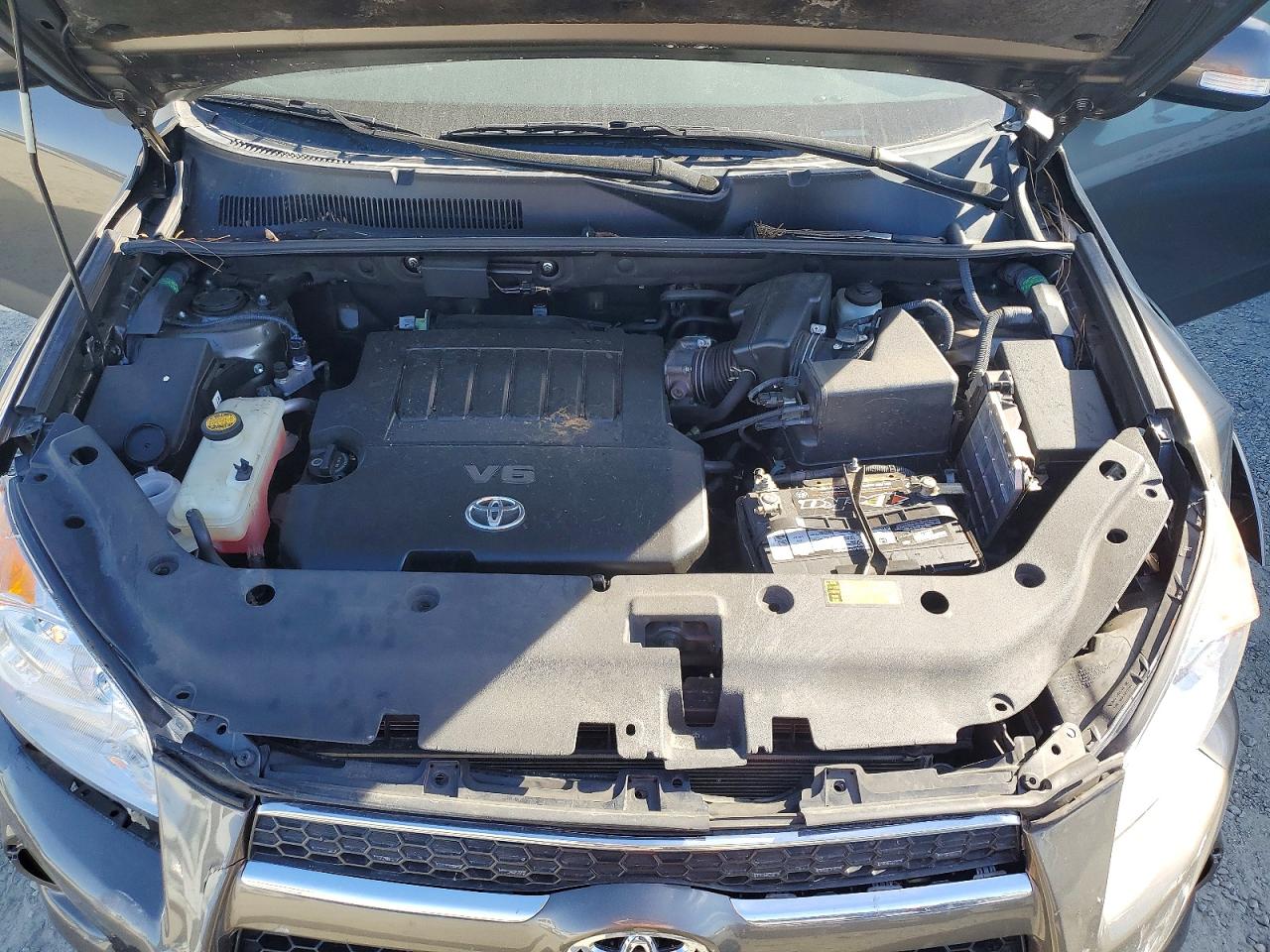 2012 TOYOTA RAV4 LIMITED photo 34
