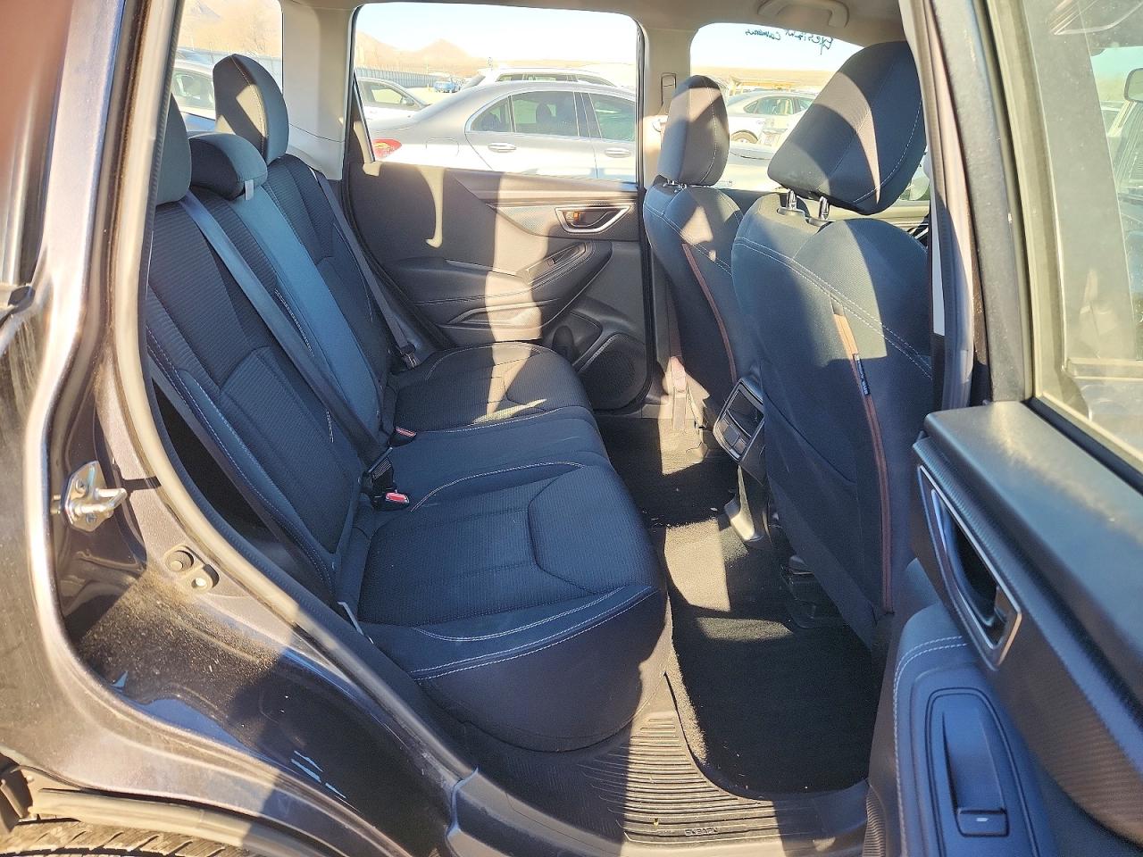 2019 SUBARU FORESTER photo 19