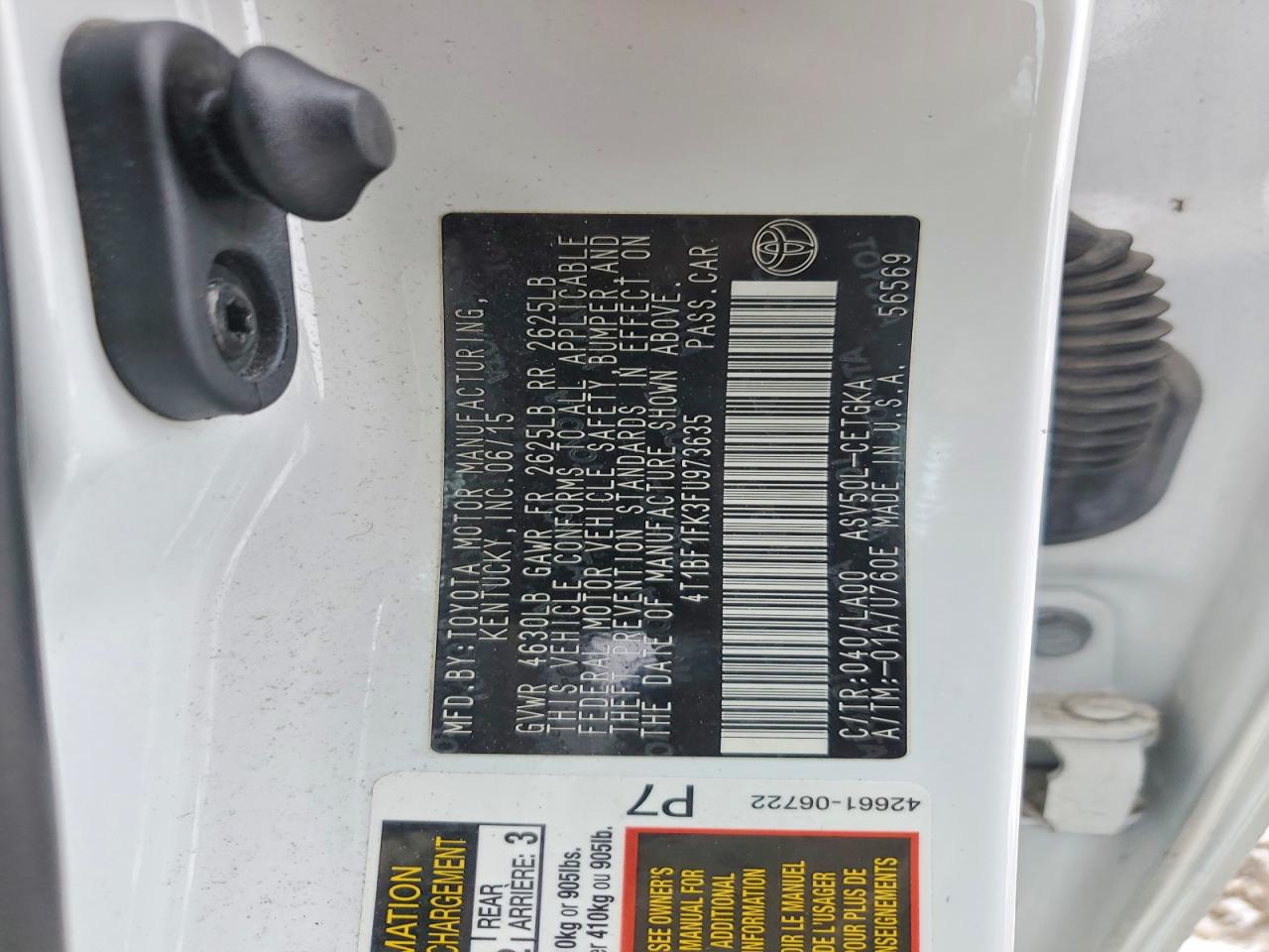 2015 TOYOTA CAMRY XLE photo 34