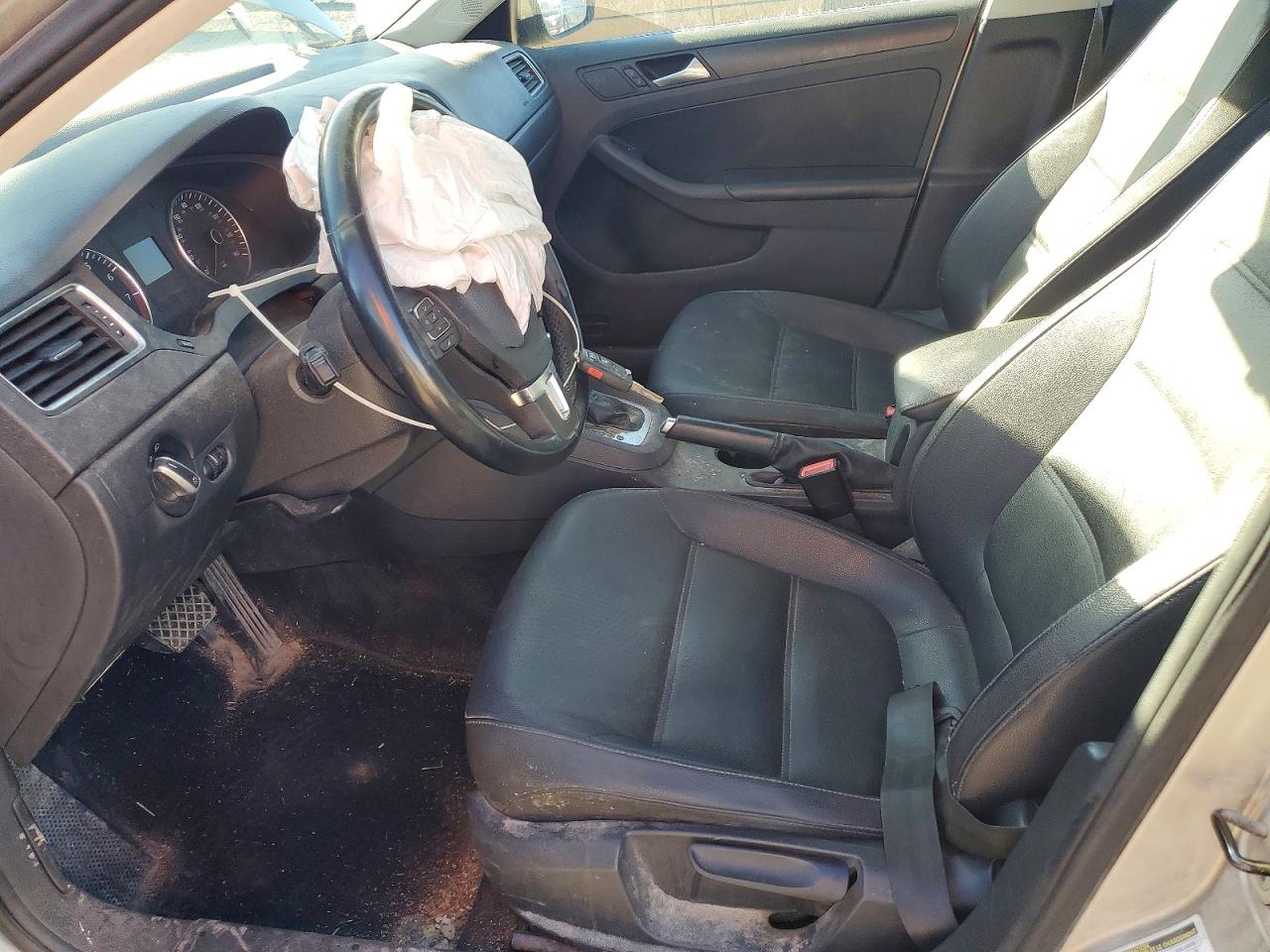 2012 VOLKSWAGEN JETTA SE photo 13