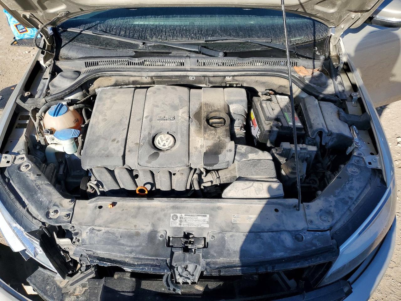 2012 VOLKSWAGEN JETTA SE photo 21