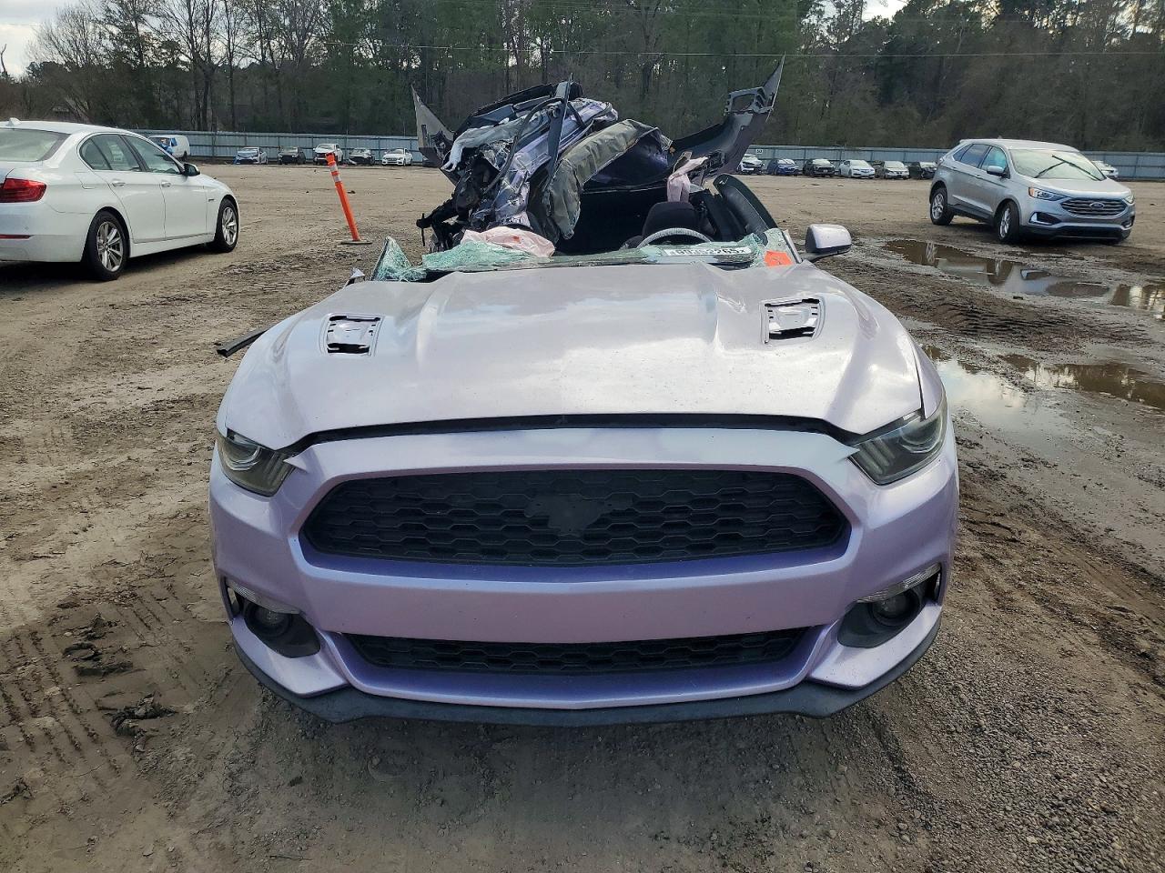 2015 FORD MUSTANG photo 9