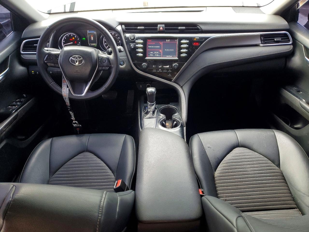 2018 TOYOTA CAMRY SE photo 22