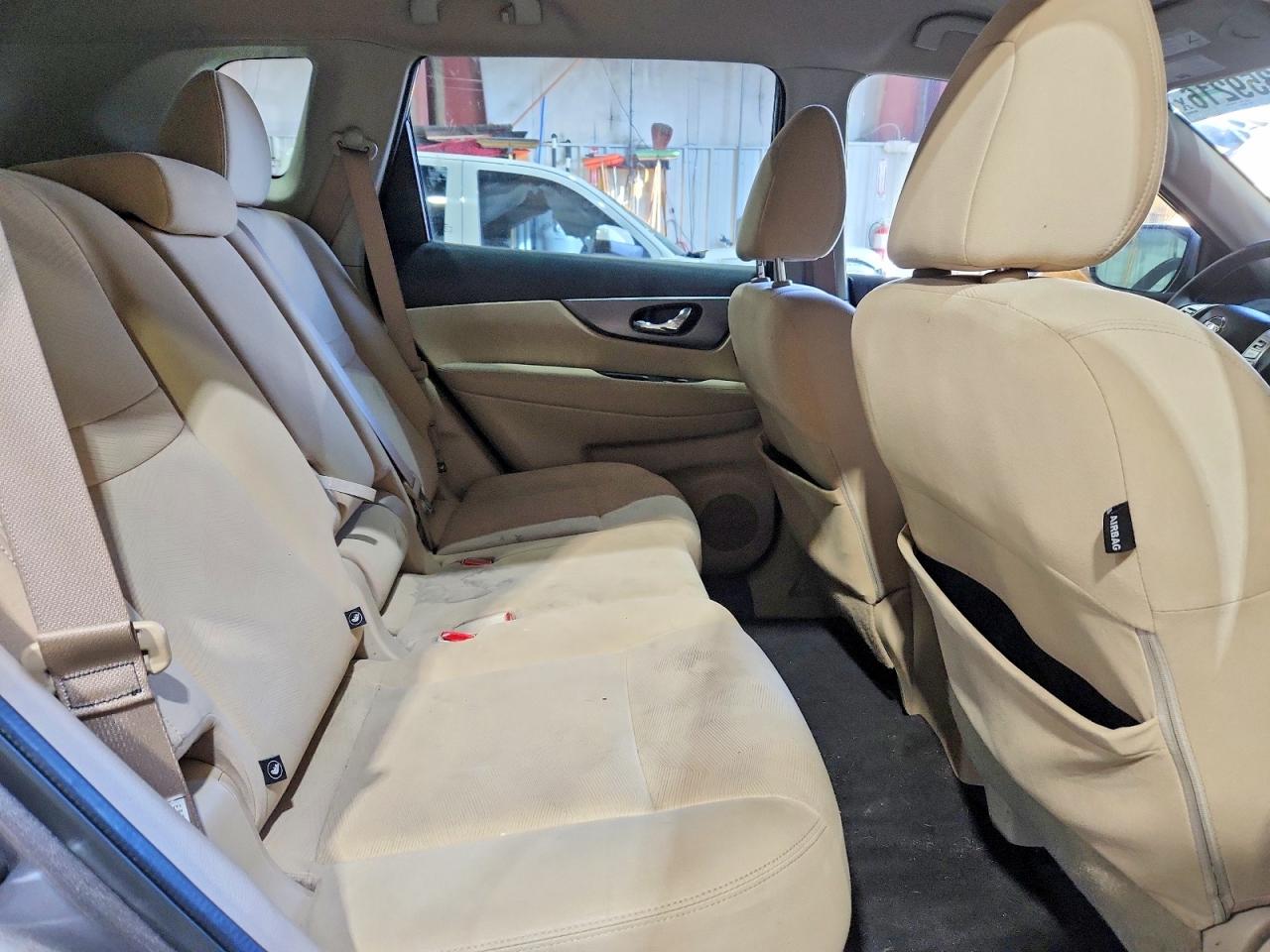 2016 NISSAN ROGUE SV photo 11
