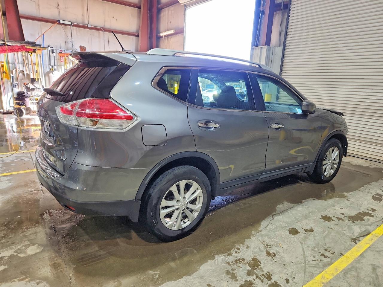 2016 NISSAN ROGUE SV photo 3