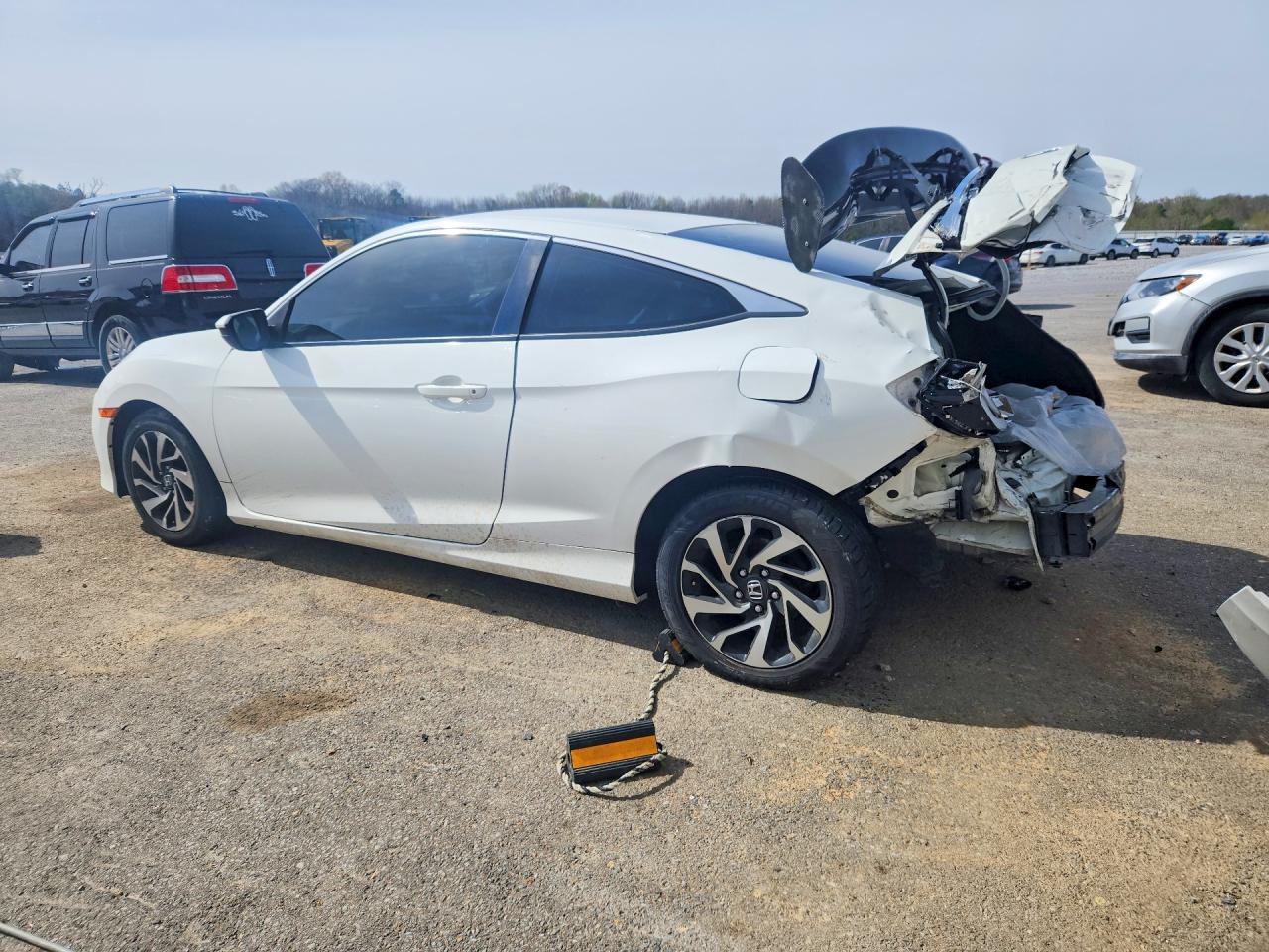 2017 HONDA CIVIC LX photo 3