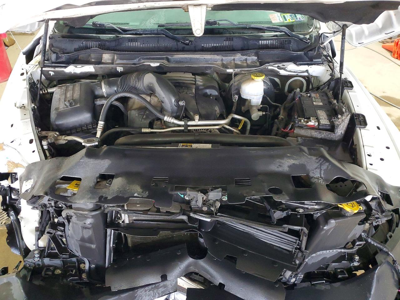 2018 RAM 1500 ST photo 21