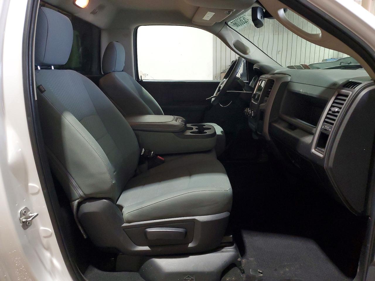 2018 RAM 1500 ST photo 19