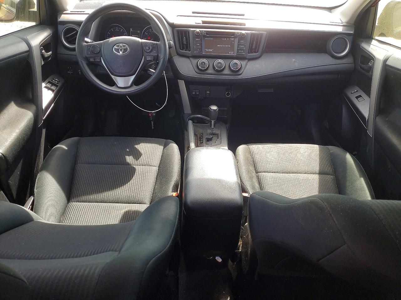 2018 TOYOTA RAV4 LE photo 22