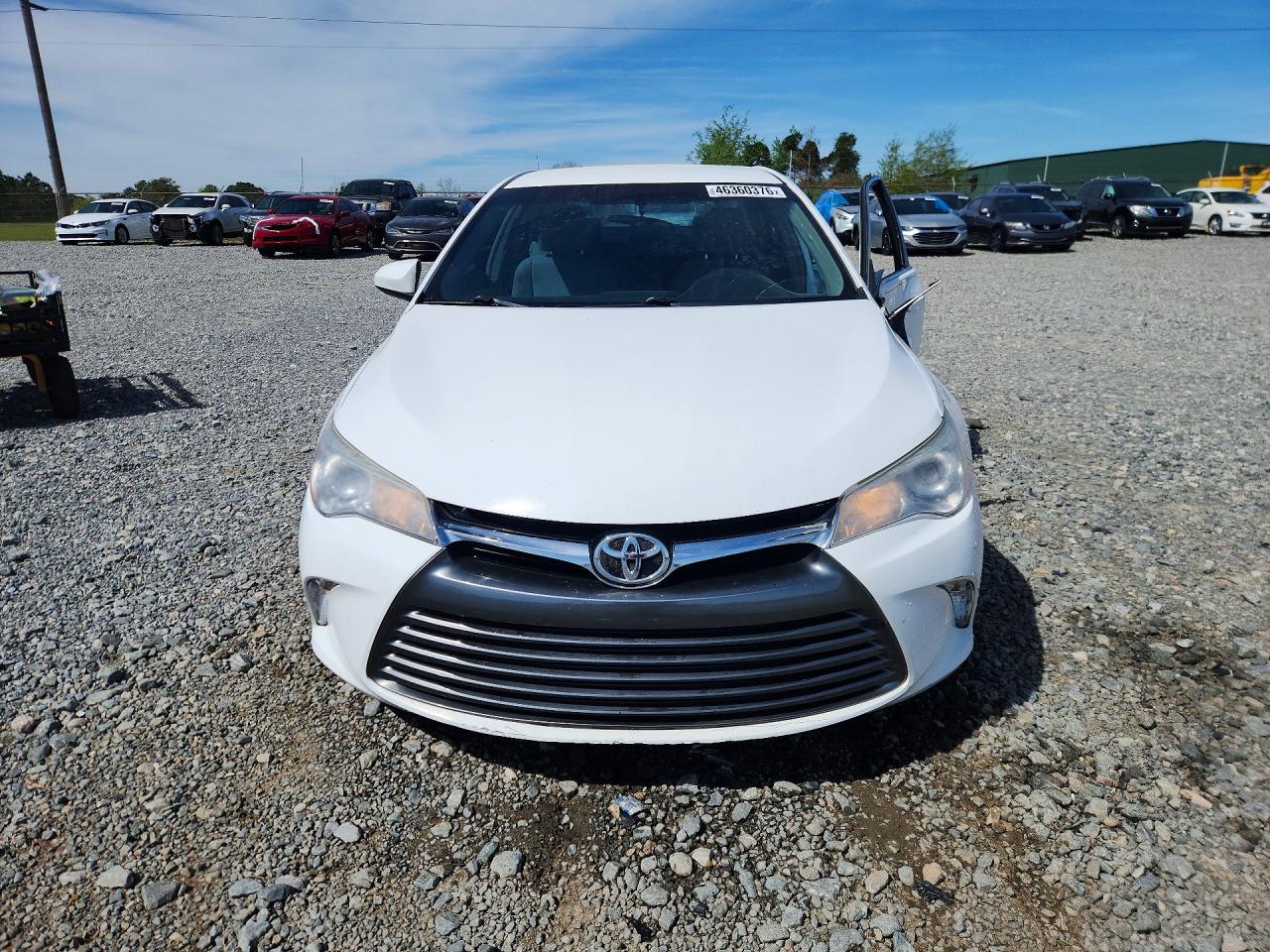 2017 TOYOTA CAMRY LE photo 9