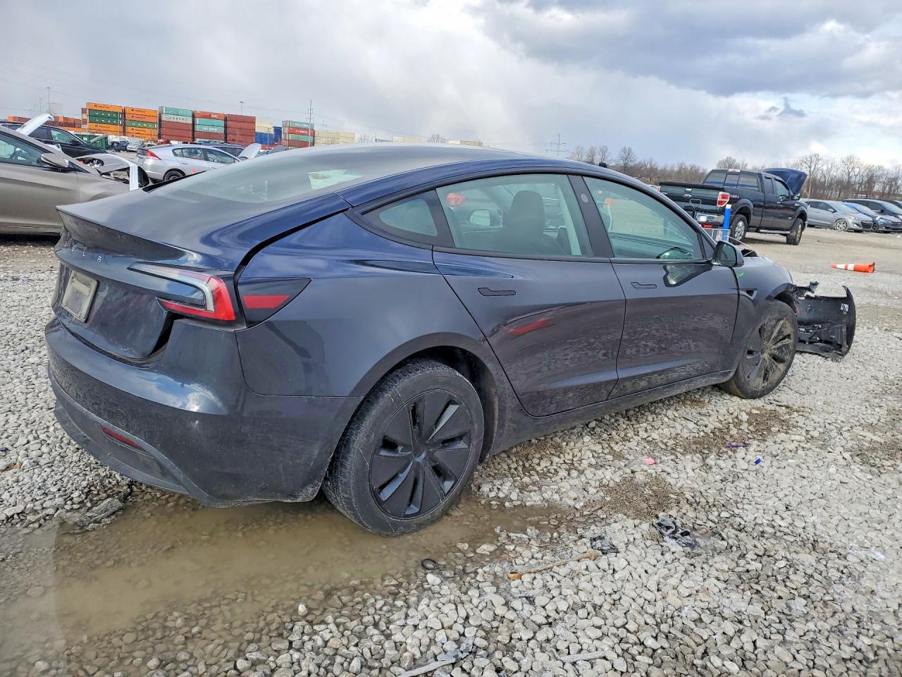 2024 TESLA MODEL 3 photo 3