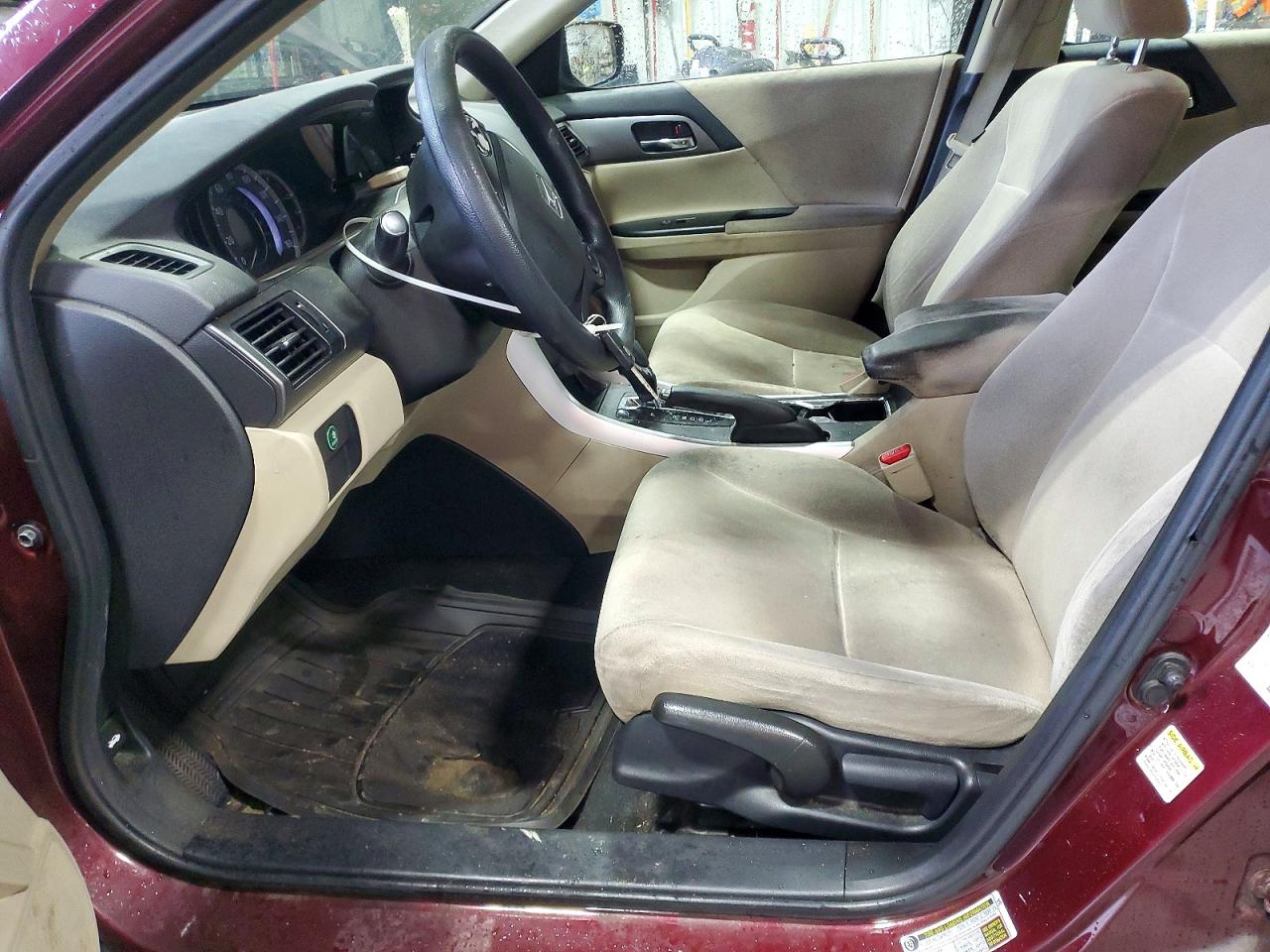 2013 HONDA ACCORD LX photo 13