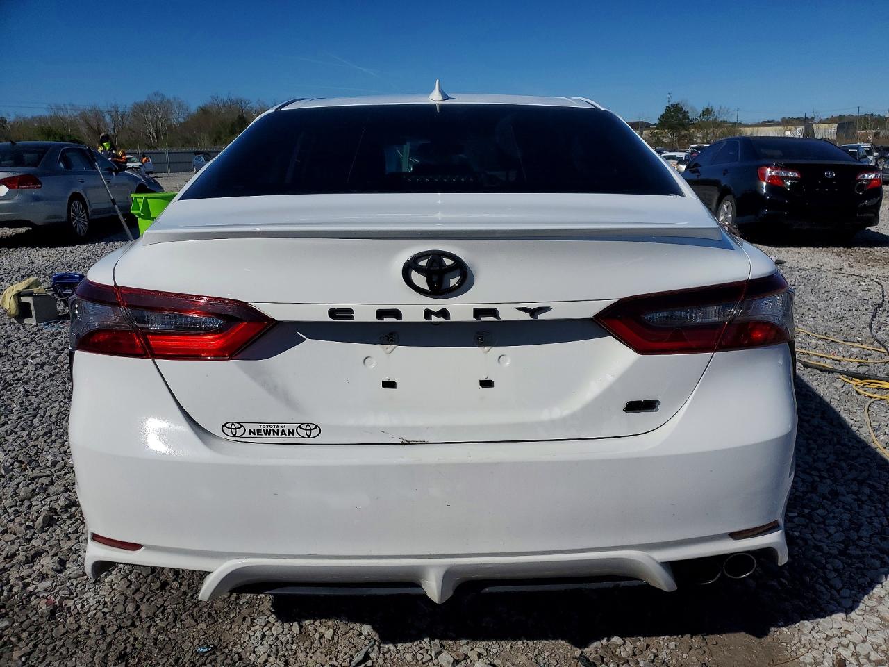 2023 TOYOTA CAMRY SE photo 6