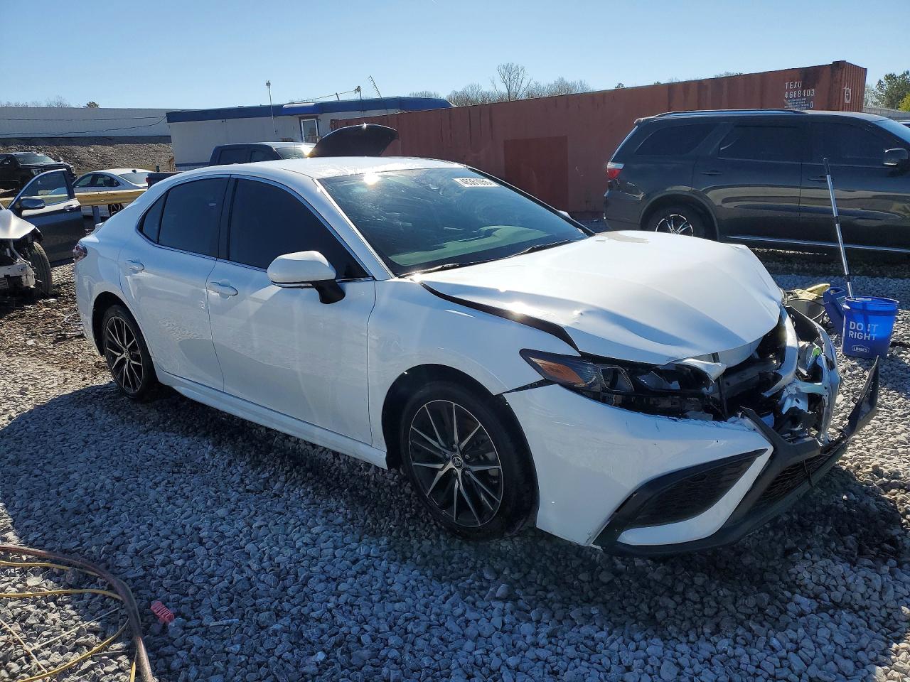 2023 TOYOTA CAMRY SE photo 4