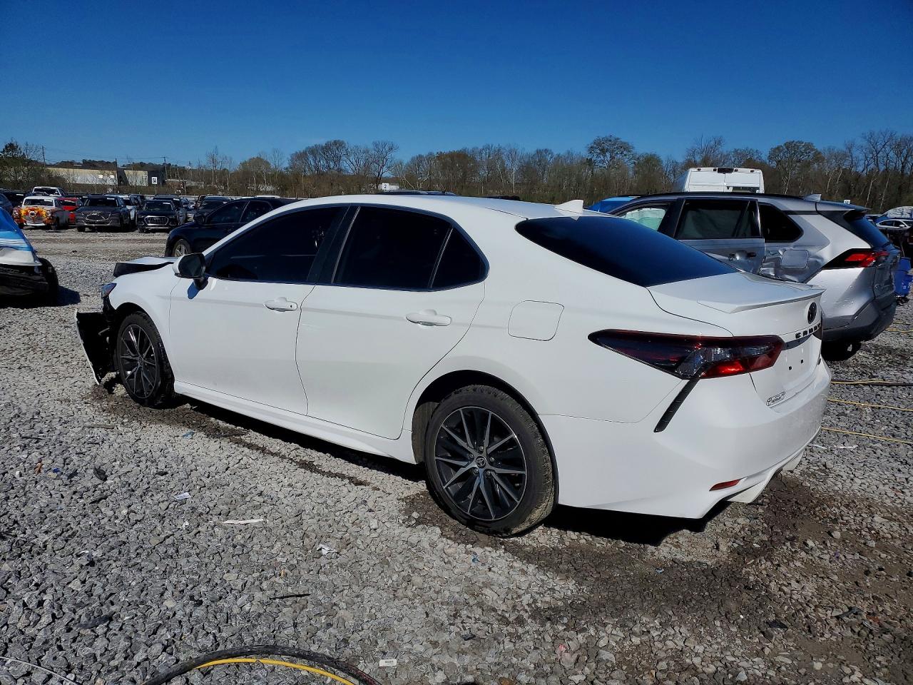 2023 TOYOTA CAMRY SE photo 2