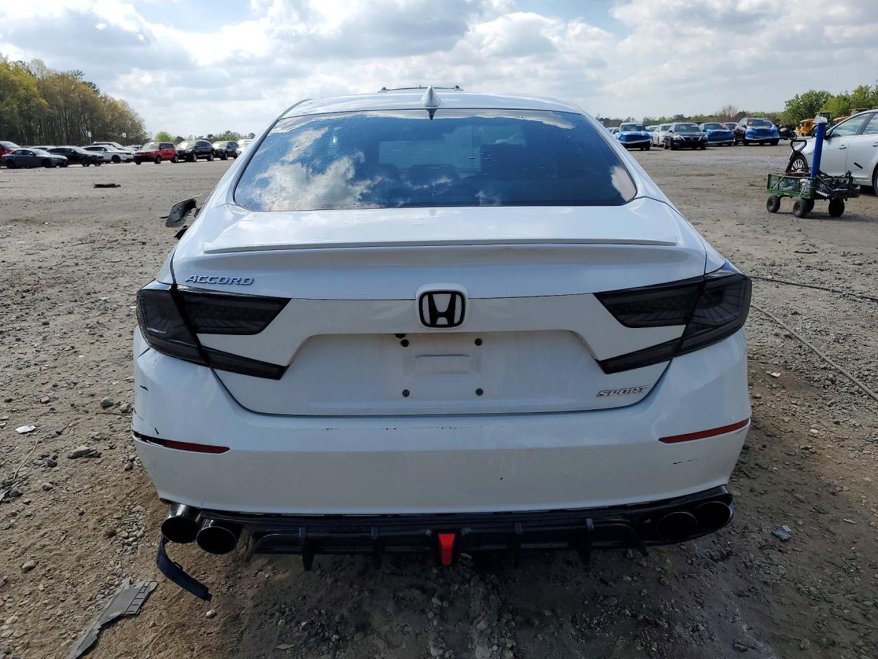 2018 HONDA ACCORD SPORT photo 6