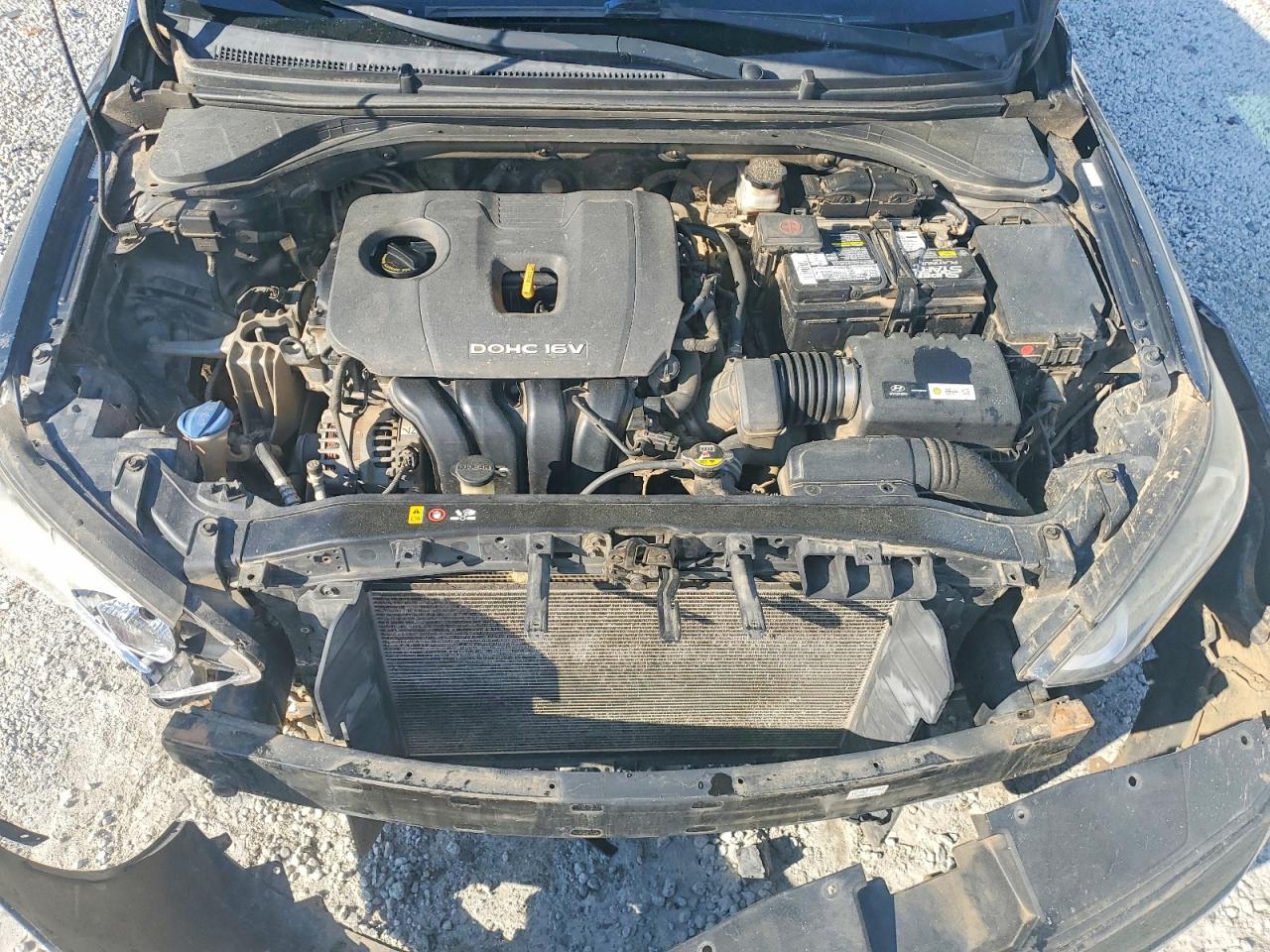 2017 HYUNDAI ELANTRA SE photo 11