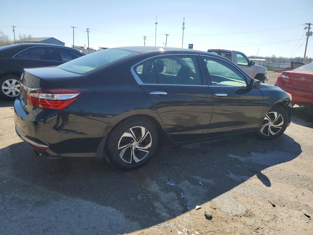 2016 HONDA ACCORD LX photo 5