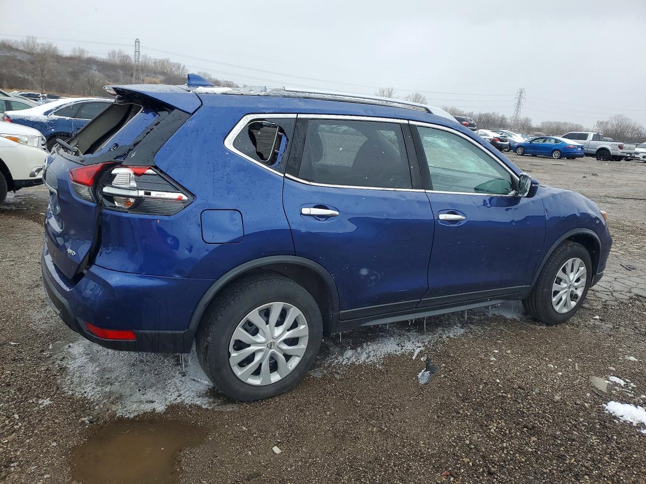 2017 NISSAN ROGUE S photo 5
