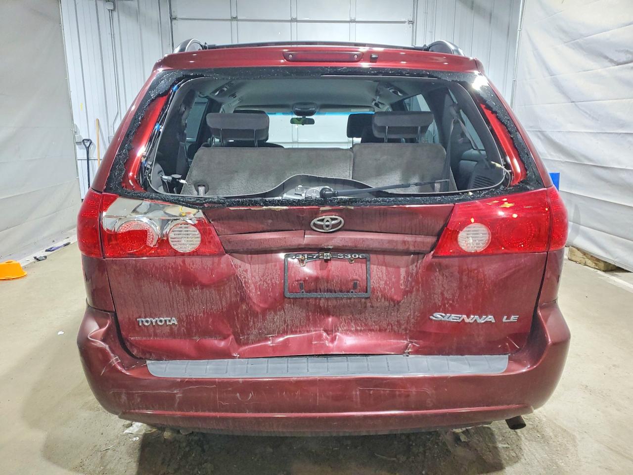 2006 TOYOTA SIENNA LE 7 PASSENGER photo 6