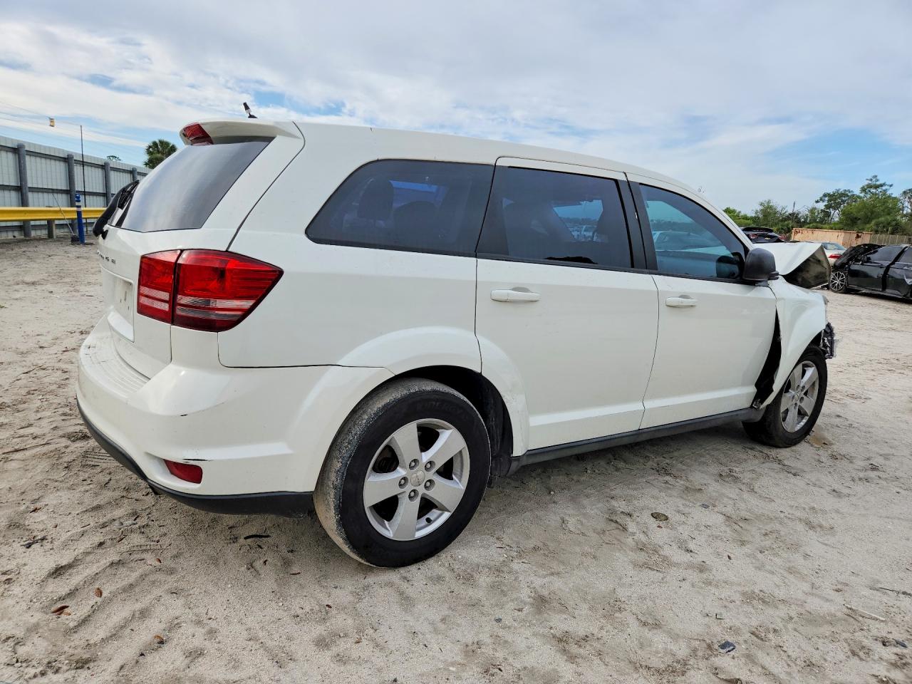 2013 DODGE JOURNEY SE photo 5