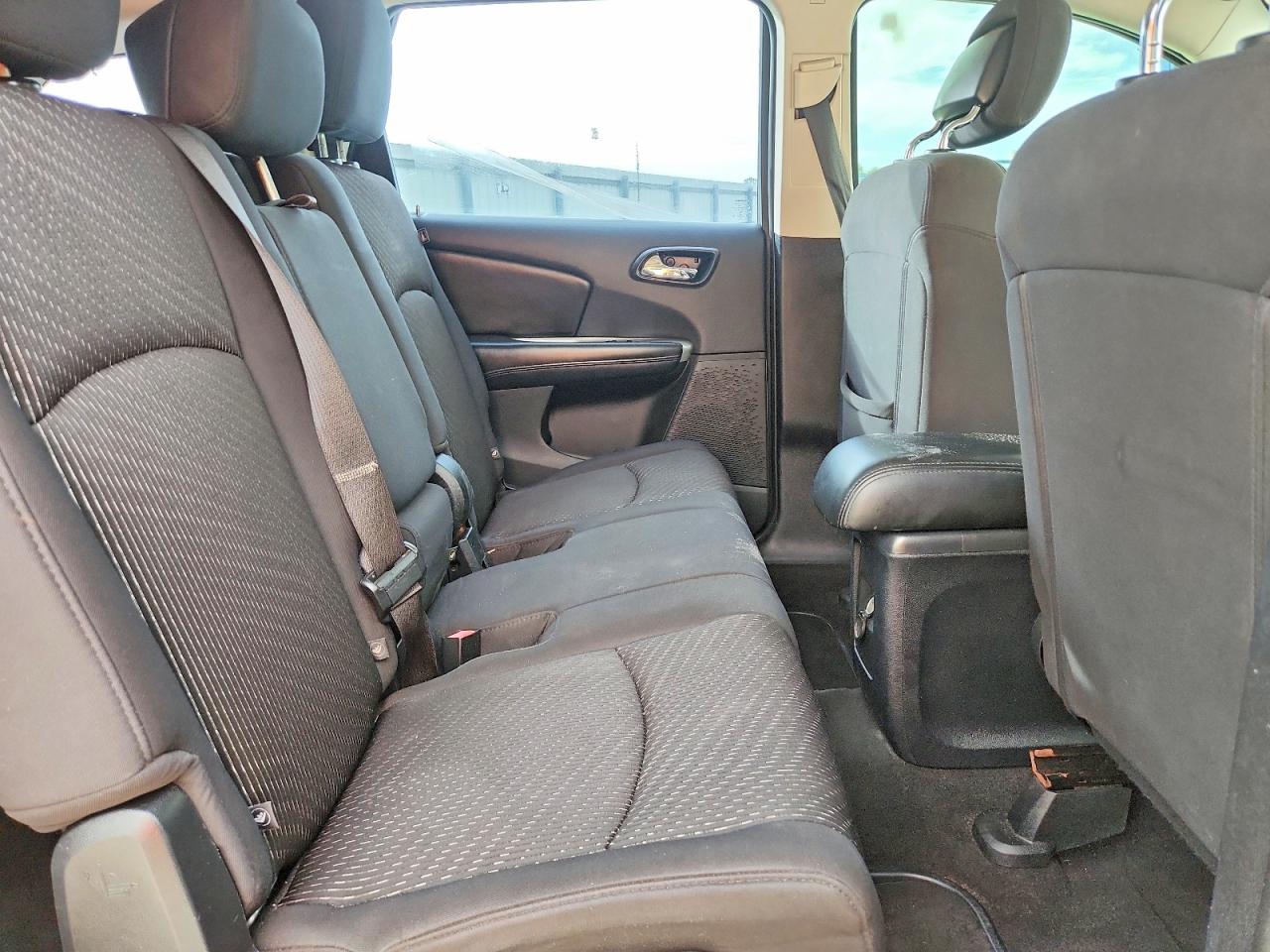 2013 DODGE JOURNEY SE photo 21