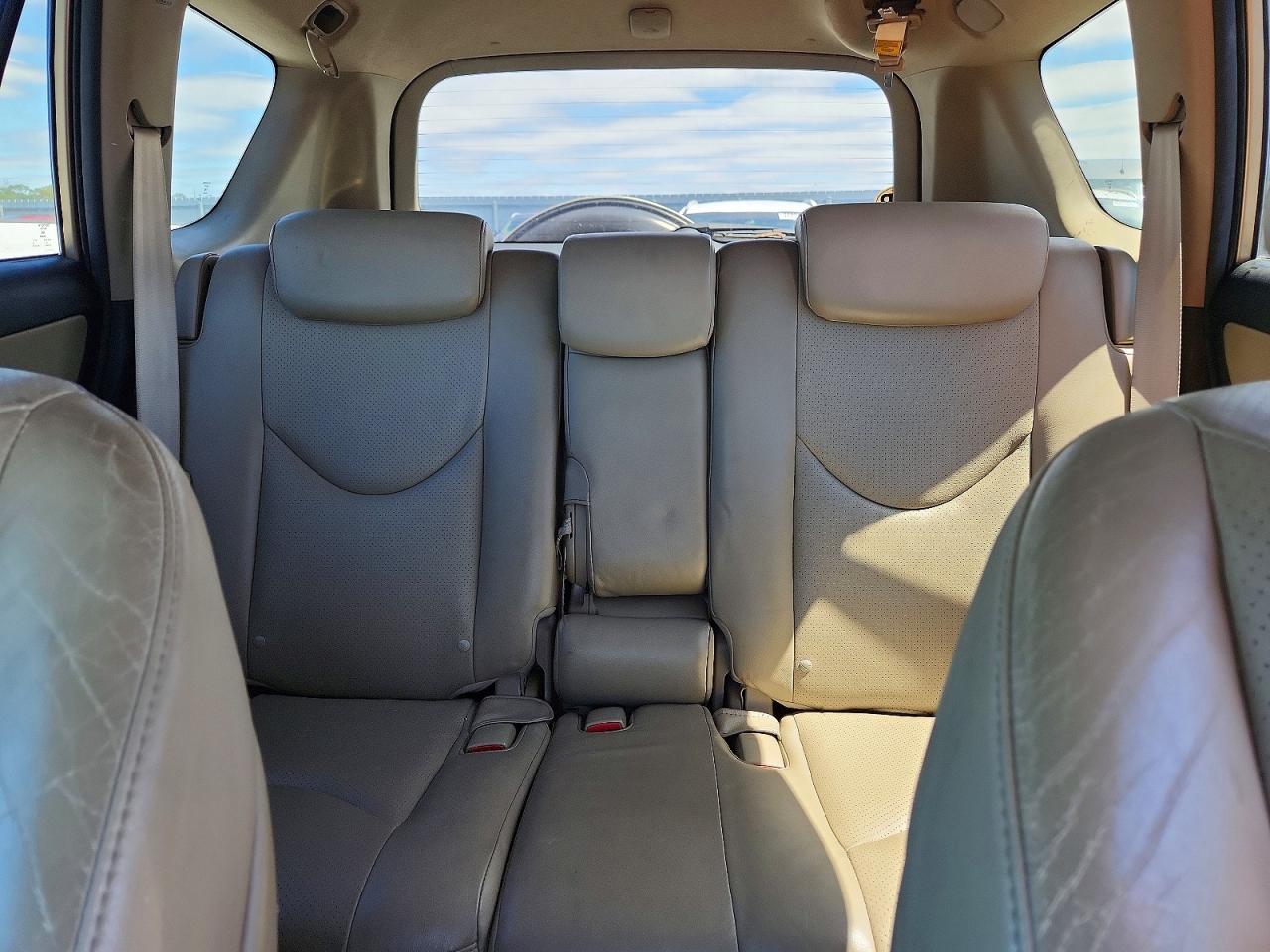 2010 TOYOTA RAV4 LIMITED photo 19