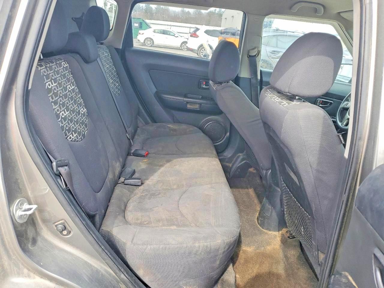 2011 KIA SOUL + photo 28