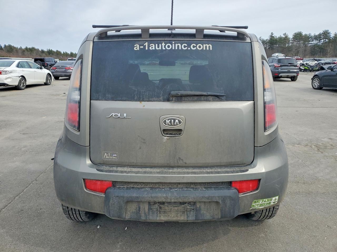 2011 KIA SOUL + photo 16
