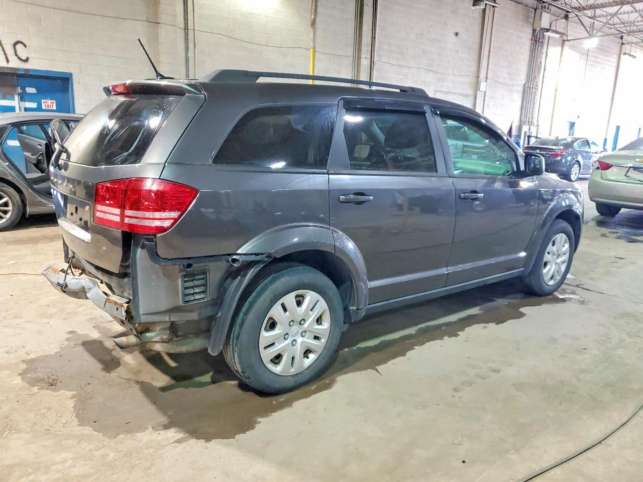 2017 DODGE JOURNEY SE photo 3