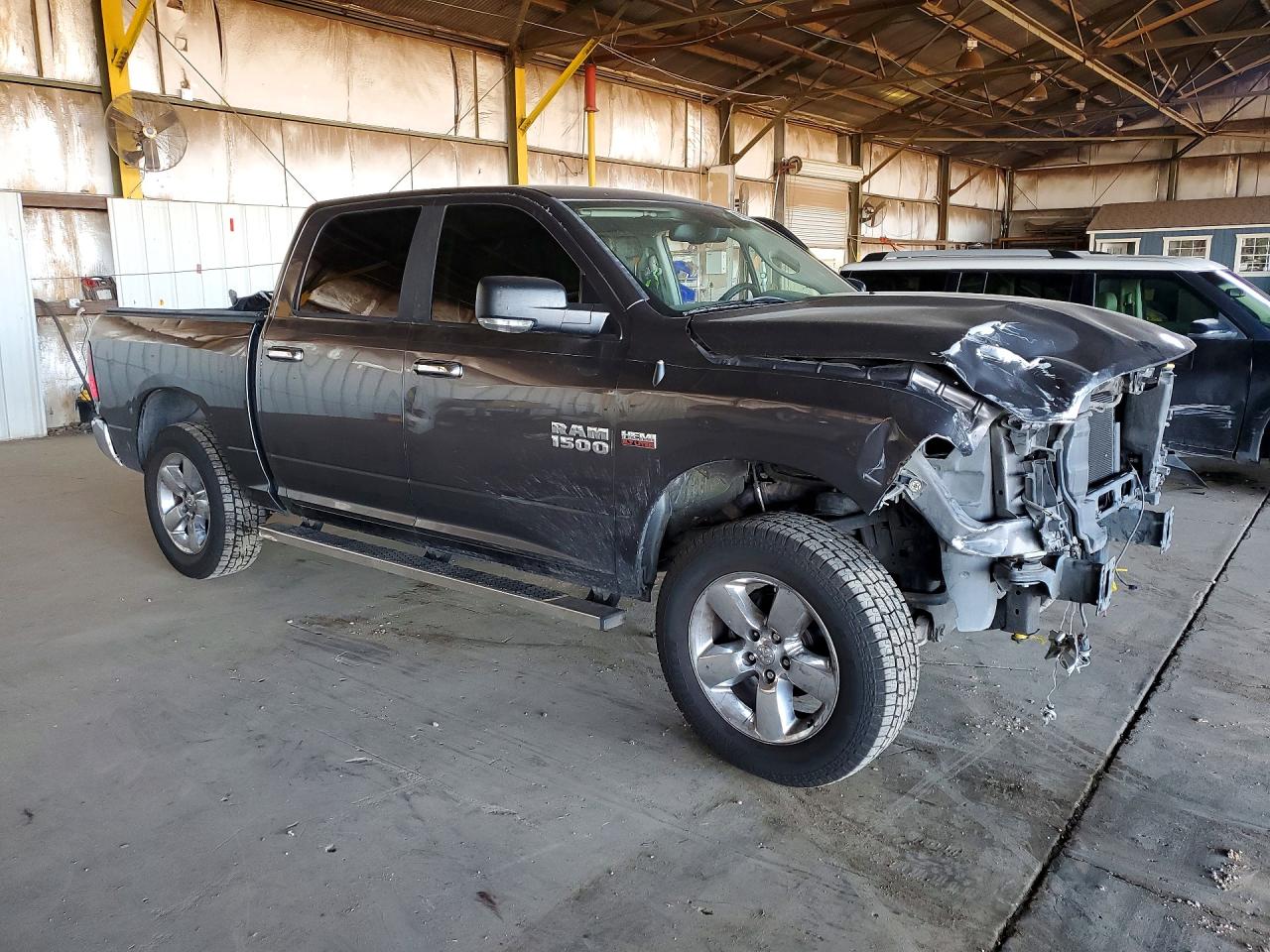 2014 RAM 1500 SLT photo 7