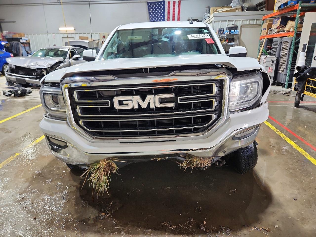 2017 GMC SIERRA K1500 SLE photo 9