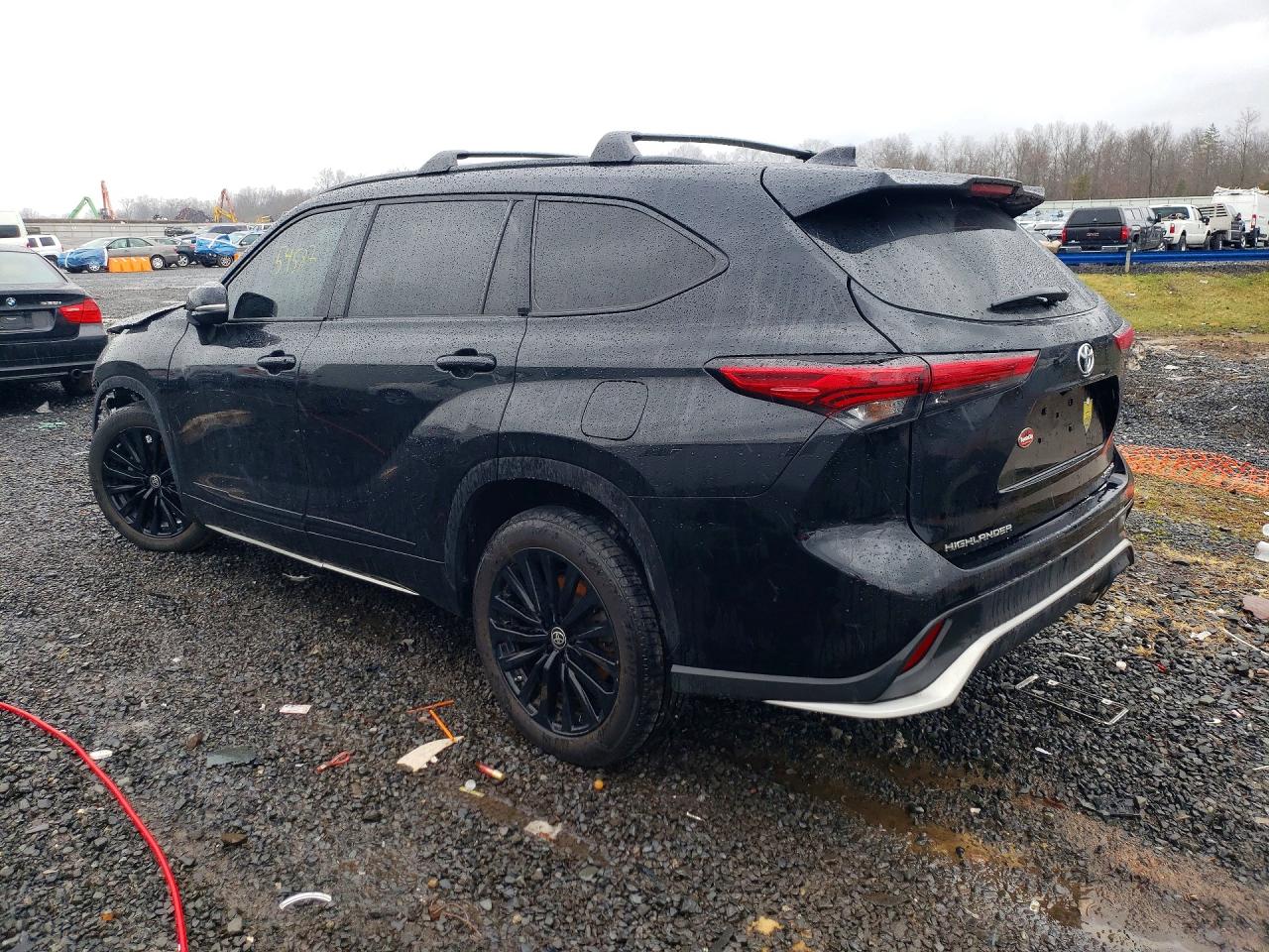 2023 TOYOTA HIGHLANDER XSE photo 3