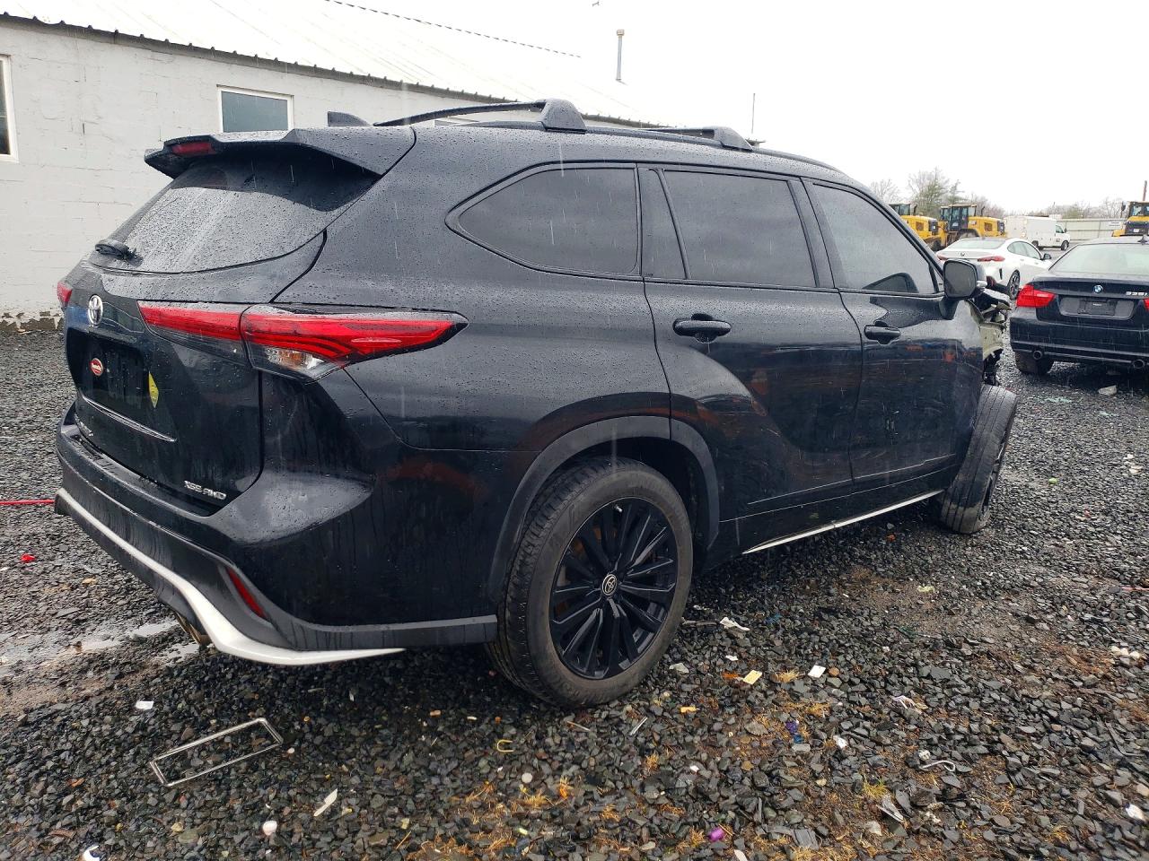 2023 TOYOTA HIGHLANDER XSE photo 5