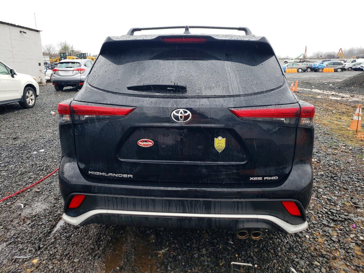 2023 TOYOTA HIGHLANDER XSE photo 11