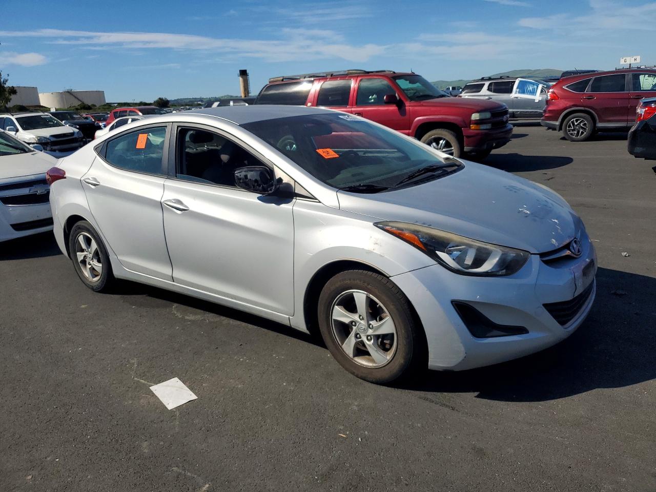 2014 HYUNDAI ELANTRA SE photo 4
