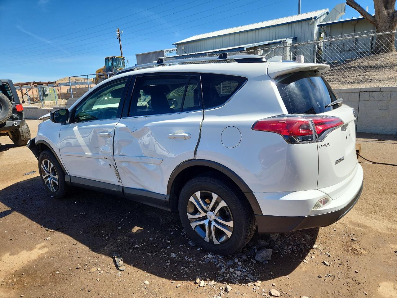 2016 TOYOTA RAV4 LE photo 2