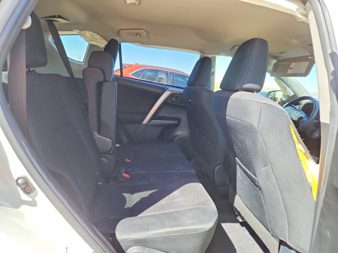2016 TOYOTA RAV4 LE photo 11