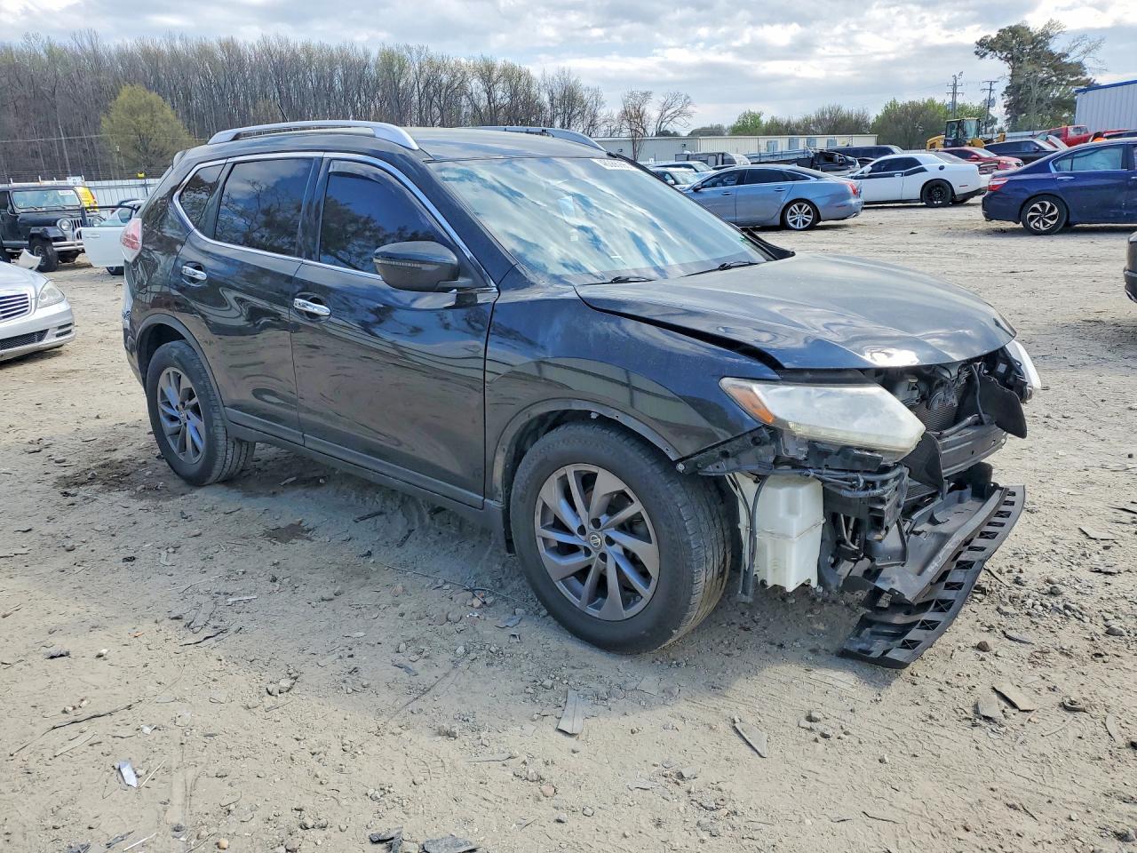 2016 NISSAN ROGUE SV photo 4