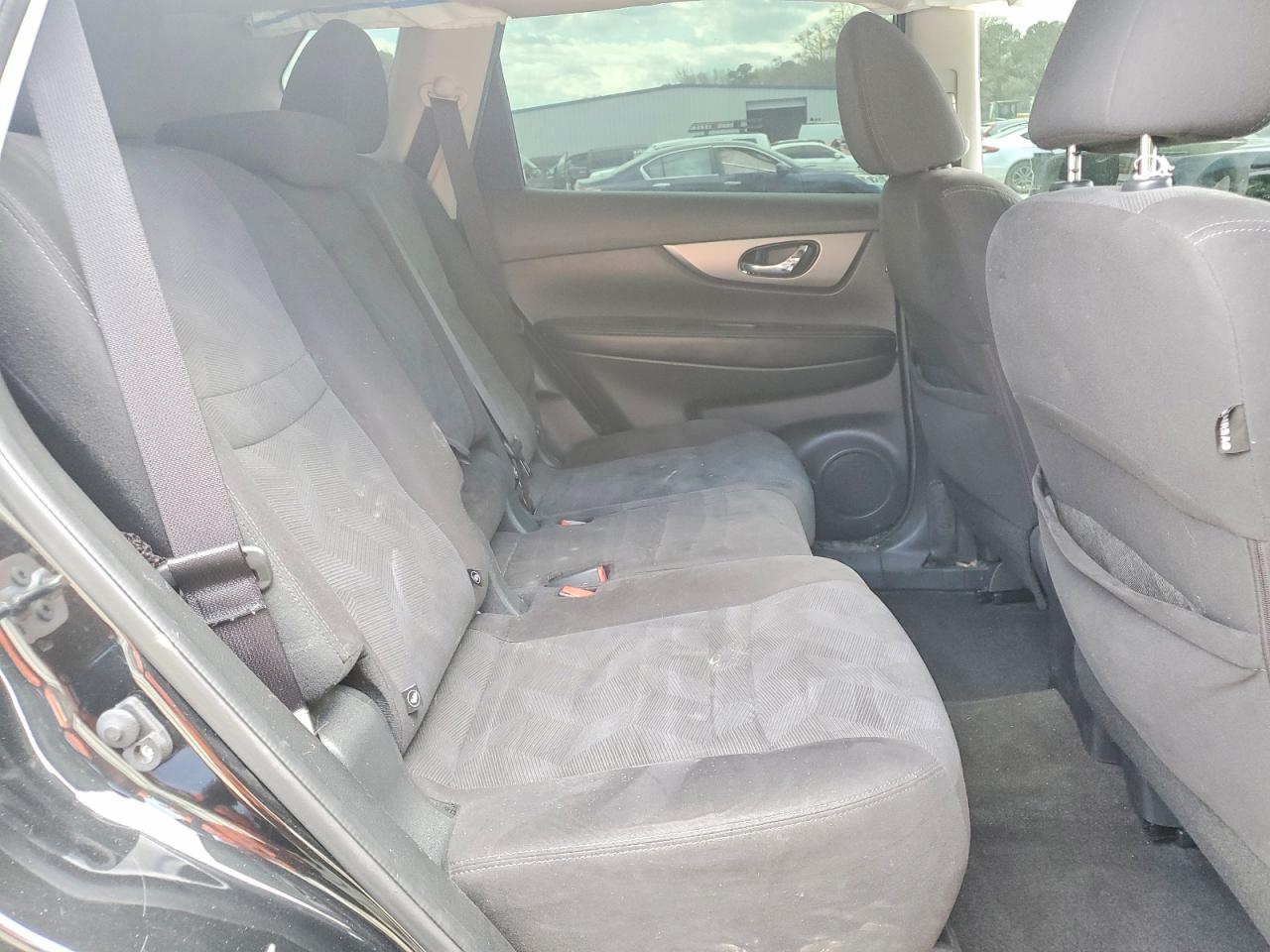 2016 NISSAN ROGUE SV photo 11