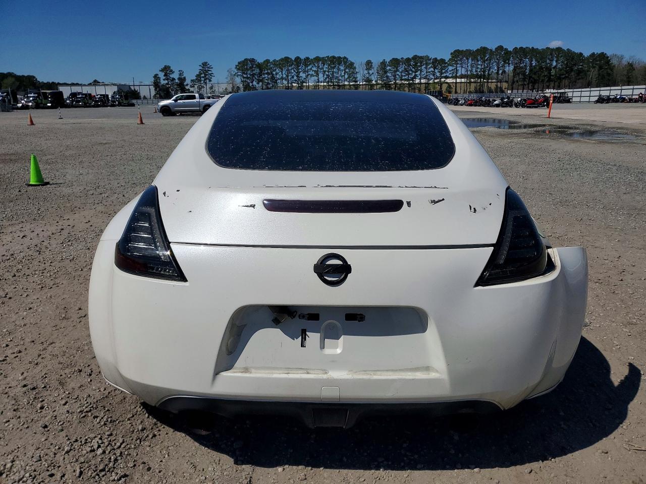 2016 NISSAN 370Z BASE photo 6