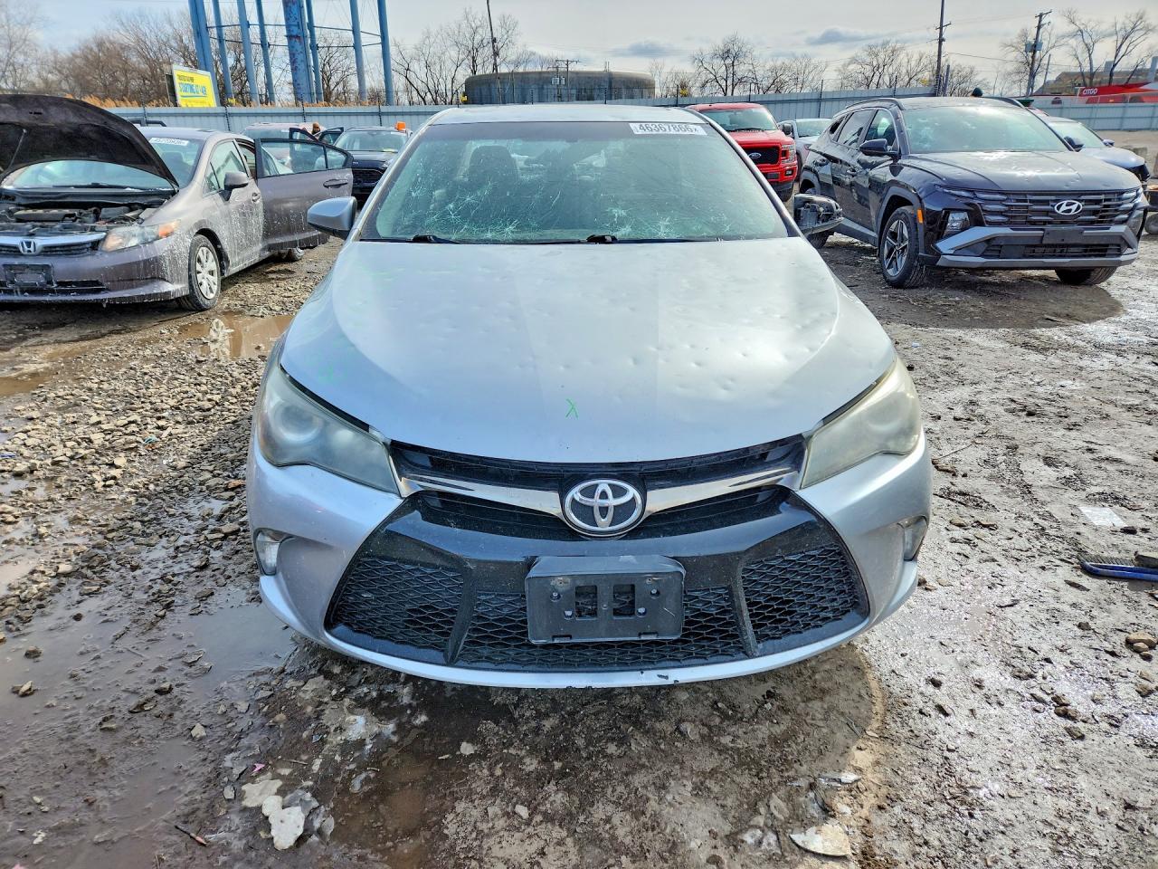 2015 TOYOTA CAMRY SE photo 9