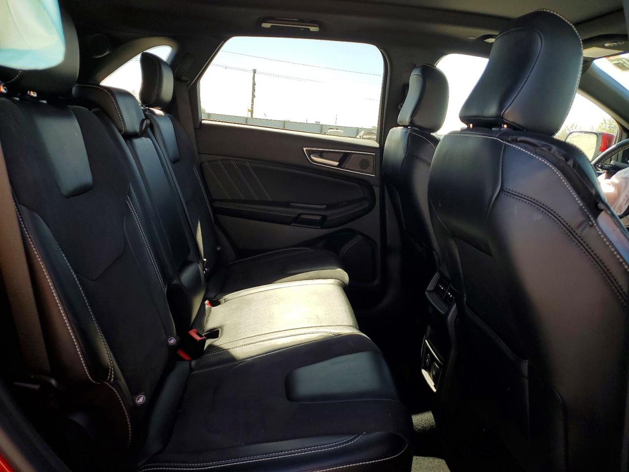 2024 FORD EDGE ST photo 11