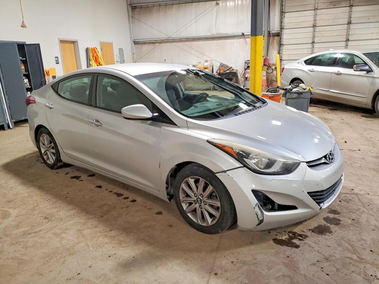 2016 HYUNDAI ELANTRA SE photo 4