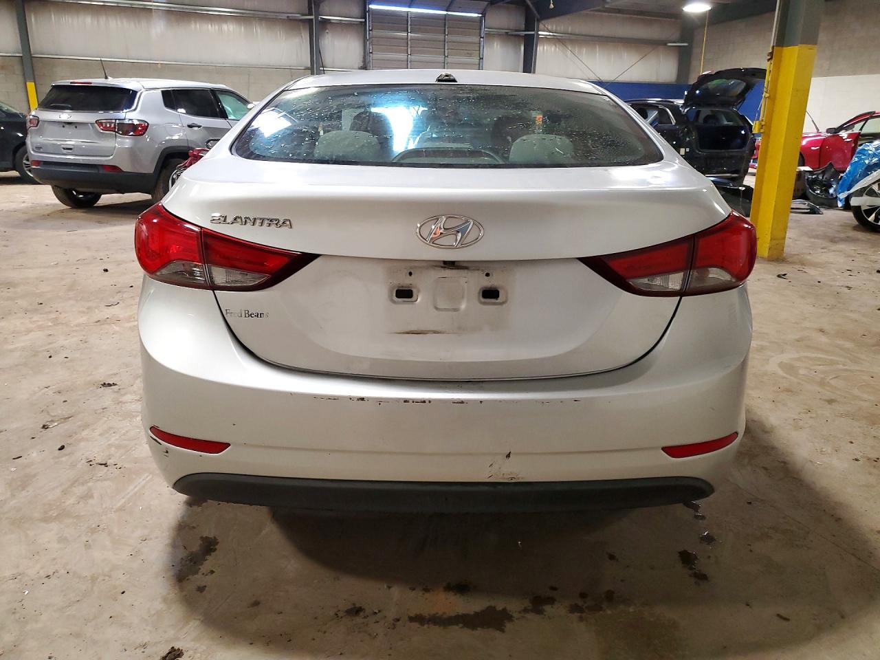 2016 HYUNDAI ELANTRA SE photo 6