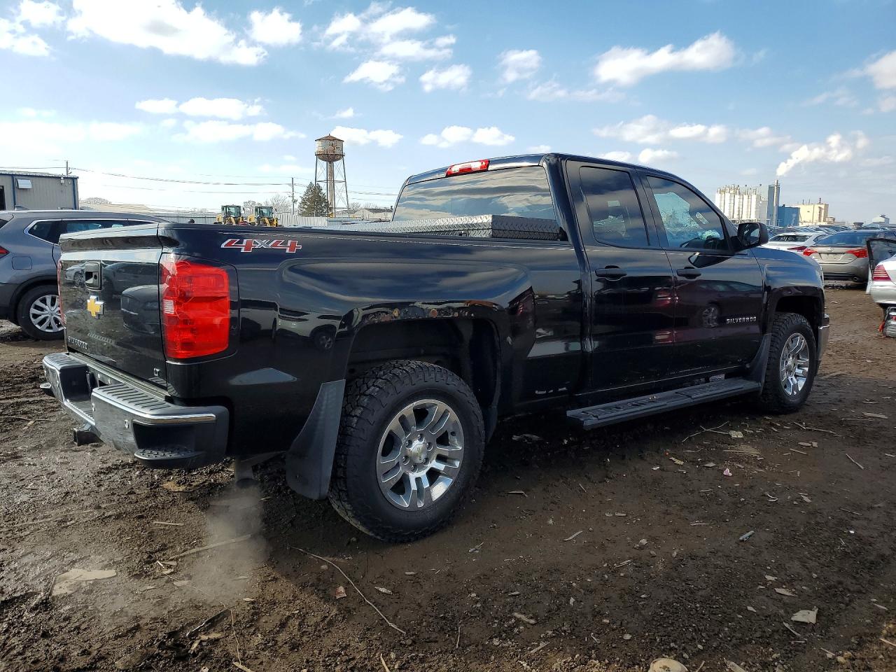 2014 CHEVROLET SILVERADO K1500 LT photo 3